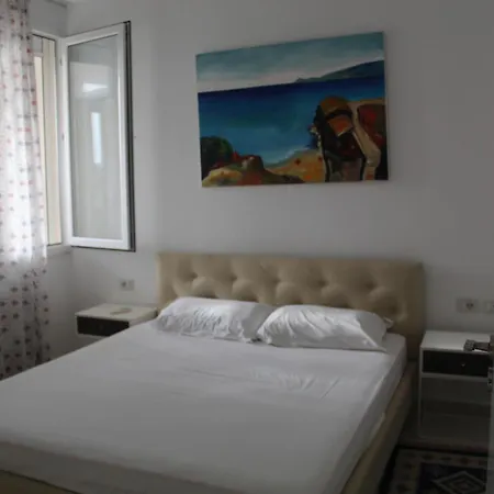 Bougainville Bay Apartment *