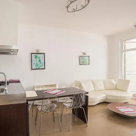 Apartment Bougainville Bay Sarande