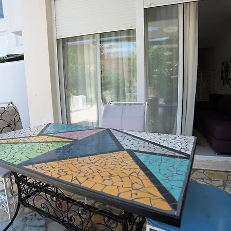 Bougainville Bay Apartment